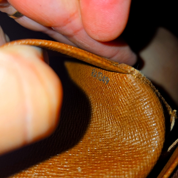 Wallet - Picture 2 of 11